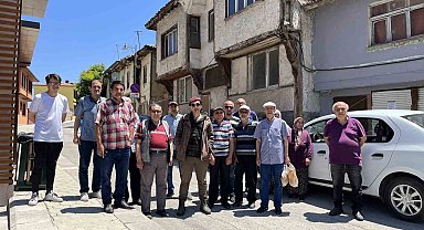 Eskişehir Büyükşehir Belediyesi'nin yıkmak istediği tarihi evler için mahalleli isyan etti
