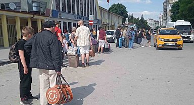 Eskişehir Tren Garı'nda bayram tatili hareketliliği