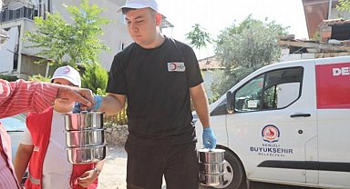 Evlere yemek servisiyle aç kalmayacak