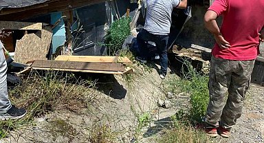 Faciaya ramak kala durdu: Arızalanan kepçe bungalova girdi