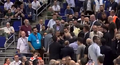 Fenerbahçe Divan Kurulu'nda gerginlik