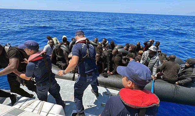 Fethiye'de 37 düzensiz göçmen kurtarıldı