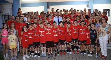 Güzelbahçe basketbolda zirvede