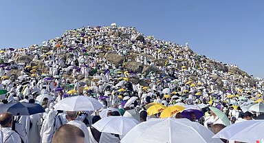 Hicri 1444 yılının hacıları Arafat'ta toplandı