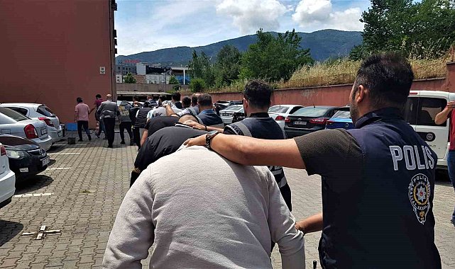 Hırsızlık operasyonunda 8 kişi tutuklandı