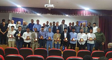 İhlas Vakfı Sıla Öğrenci Yurdunda mezuniyet sevinci