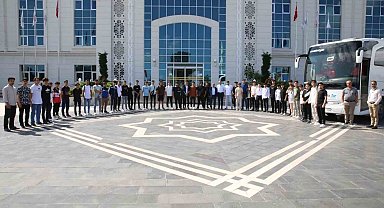 İpek Yolu Gençlik Merkezi'ne teknolojik gezi