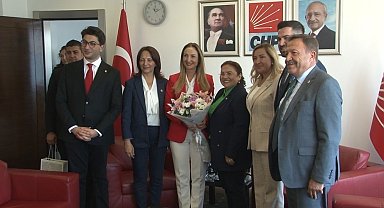 İYİ Parti heyetinden CHP'ye bayram ziyareti