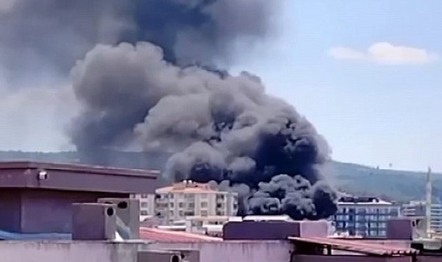 İzmir'de çocuk parkında yangın paniği