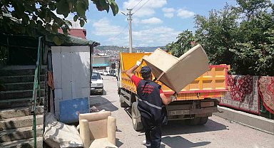İzmit Belediyesi, iki günde 2 bin tondan fazla çöp toplayarak rekor kırdı