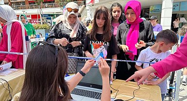 İzmit'te 'Karneni Getir, Biletini Götür'e yoğun ilgi
