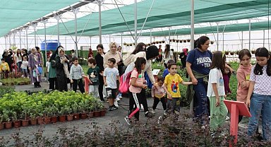 İzmit'te küçük misafirler doğayla buluştu