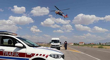 Jandarma helikopterle havadan denetliyor