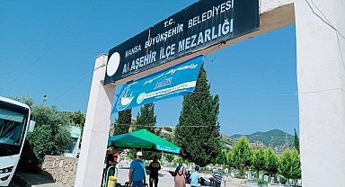Kabir ziyareti yapan vatandaşlara büyükşehirden sıcak karşılama