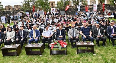 Kapadokya'yı öğrenci ordusu gezdi