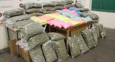 Kapıkule'de zehir tacirlerine operasyon: 240 kilogram uyuşturucu ele geçirildi