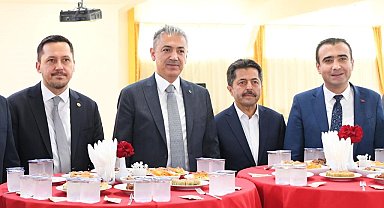 Karaman'da il protokolü bayramlaşma programında bir araya geldi