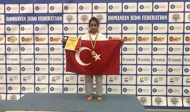 Karamanlı Milli Judocu Leyla Abanoz'un Balkan Şampiyonu olması sevindirdi