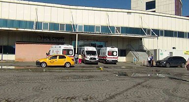 Kars'ta 55 acemi kasap kendisini yaraladı