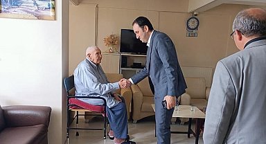 Kaymakam Bolat, huzurevini ziyaret etti