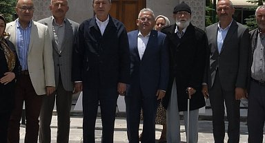 Kayserili Uluçınar'a Büyükkılıç'tan jest