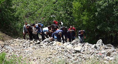Kaza 20 saat sonra fark edildi:2 kişi öldü 1 kişi ağır yaralandı