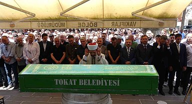 Kazada vefat eden daire başkanı son yolculuğuna uğurlandı