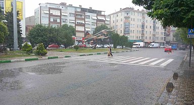 Kırklareli'nde sağanak yağış: Cadde ve sokaklar göle döndü