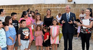 KKTC'de 'Renkler ve İzler' sergisi
