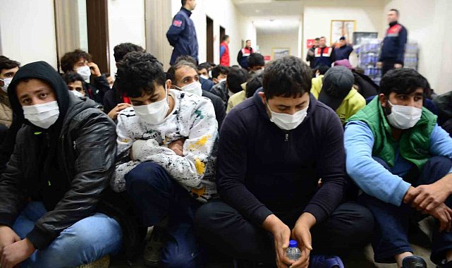 Kocaeli'de 32 düzensiz göçmen sınır dışı edildi
