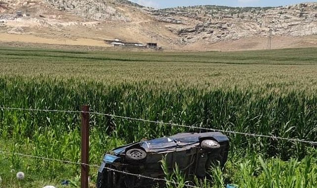 Kontrolden çıkan otomobil yol kenarına savruldu: 6 yaralı