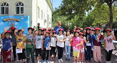 Konya'da 'Güle Oynaya Camiye'