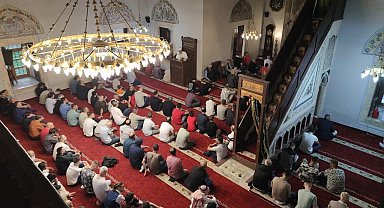 Kosova'da bayram namazı kılındı