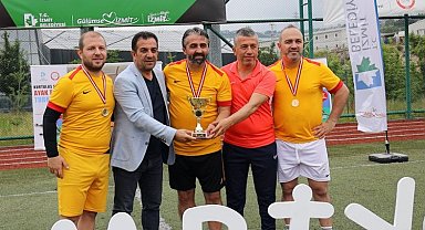 Kurtuluş Kupası Ayak Tenisi kıran kırana geçti