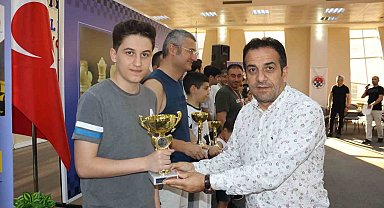 Kurtuluş Kupası Satranç Turnuvasında kıyasıya mücadele