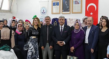 Kütahya üreten kadınları destekliyor