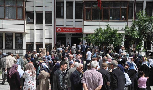 Kutsal topraklara yolculuk başladı: Dualarla uğurlandılar