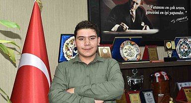 LGS Türkiye birincisi başarısını depremde ölen arkadaşlarına armağan etti