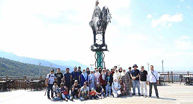 Malezyalı turizmciler Pamukkale Seyir Tepesine hayran kaldı