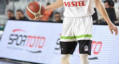Manisa BBSK, Berkay Sinirlioğlu ile sözleşme uzattı