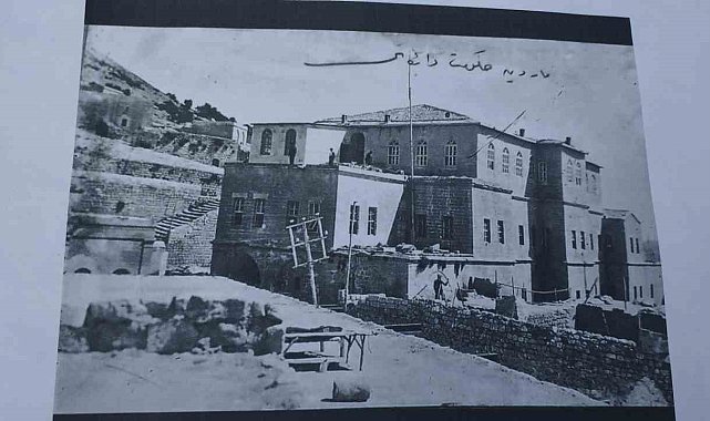 Mardin'de sahabe mezarının da olduğu tarihi yapılar gün yüzüne çıkmayı bekliyor