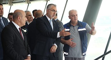 Mardin'de ziyaretlerini sürdüren Bakan Işıkhan işçilerle bir araya geldi