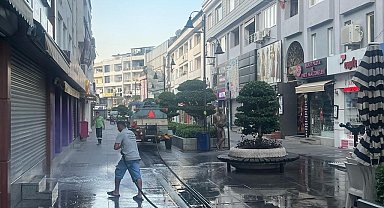 Marmaris'te belediye ekipleri "Temiz Marmaris" için yoğun mesai yaptı