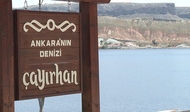 Mavi ile yeşilin bir arada bulunduğu Ankara'nın denizi: Çayırhan Gölü