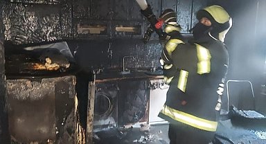 Merkezefendi'de ev yangını panik oluşturdu