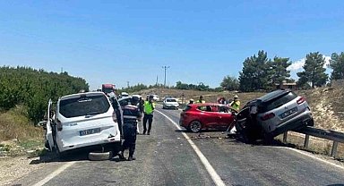 Mersin'de zincirleme trafik kazası: 9 yaralı