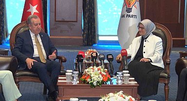 MHP heyetinden AK Parti'ye bayram ziyareti