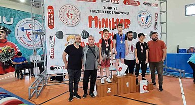 Minik Hüseyin Buğra, Türkiye Halter Şampiyonu oldu