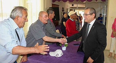 Muğla protokolü huzurevi vatandaşlarının bayramını kutladı