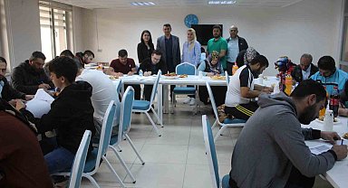 Nevşehir'de iş görüşmesine çağrılan 7 bin 200 kişiden 75 kişi geldi